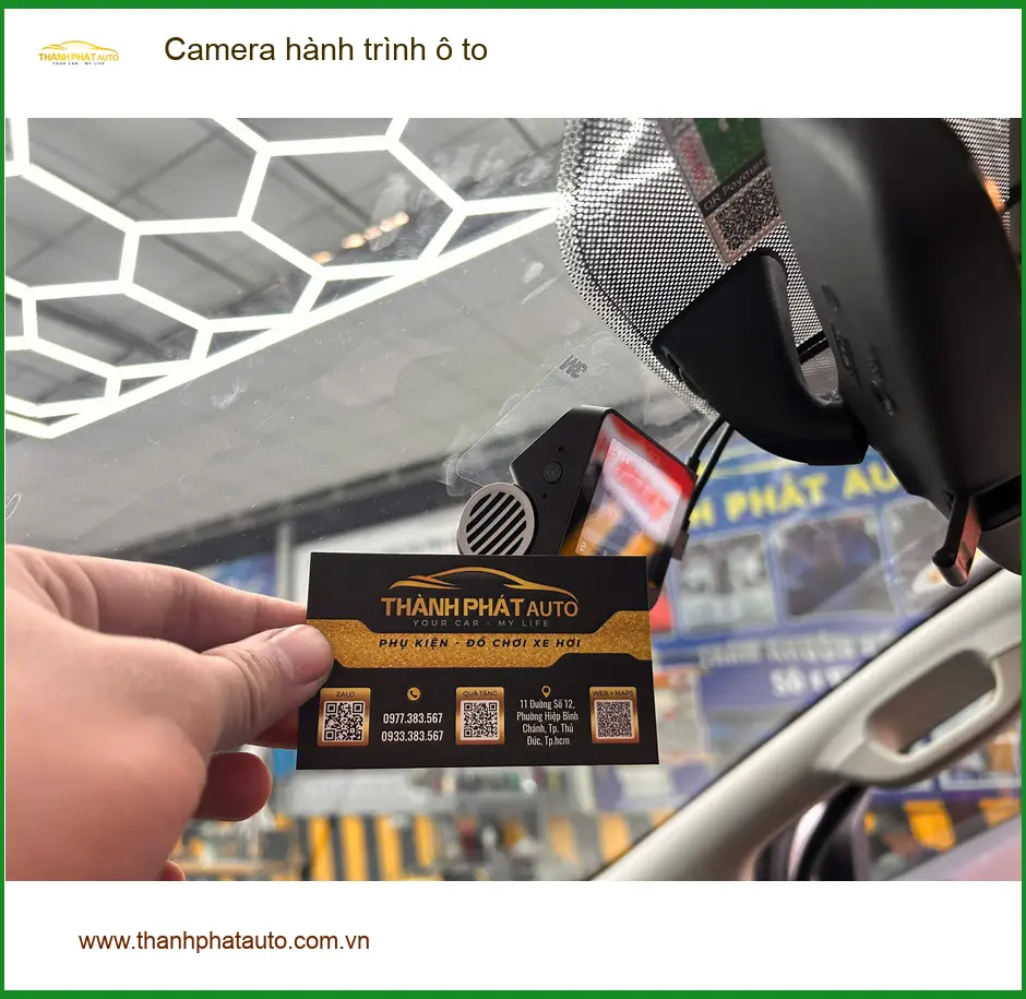 Cô Lan Anh lắp Camera hành trình ô tô Honda CRV tại Quận 6 uy tín ảnh thực tế 2