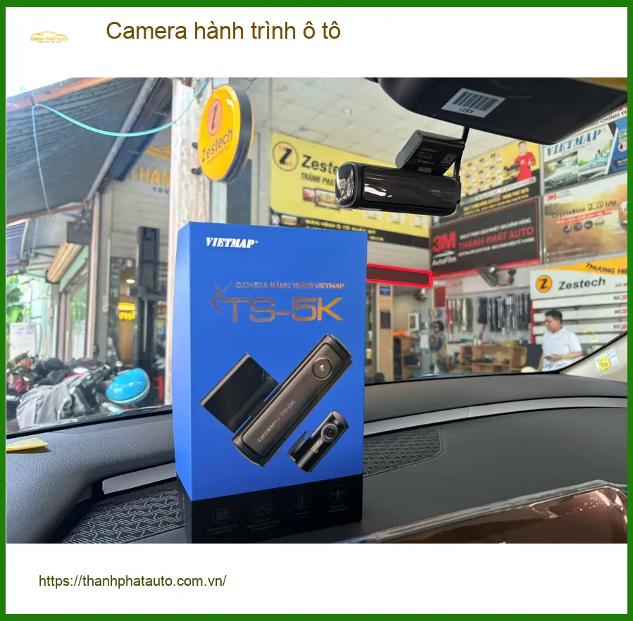 Anh Minh lắp camera hành trình ô tô cho Hyundai Elantra tại Quận 2 để ghi lại hành trình rõ nét ảnh thực tế 2