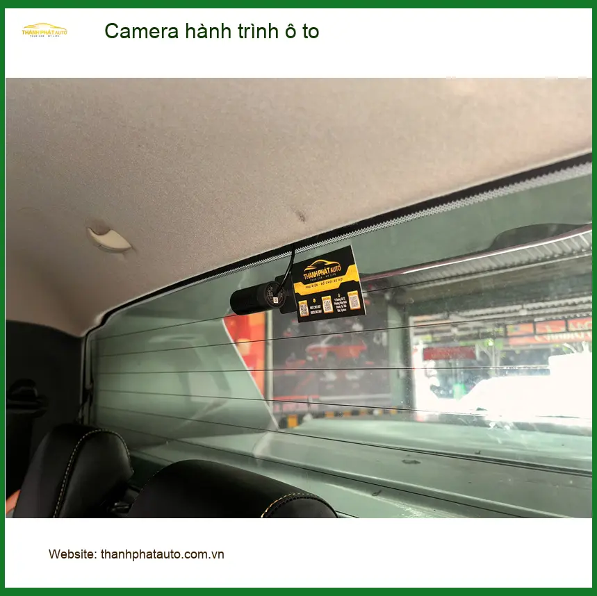 Anh Kiên lắp camera hành trình ô tô cho Hyundai Accent tại Quận 9