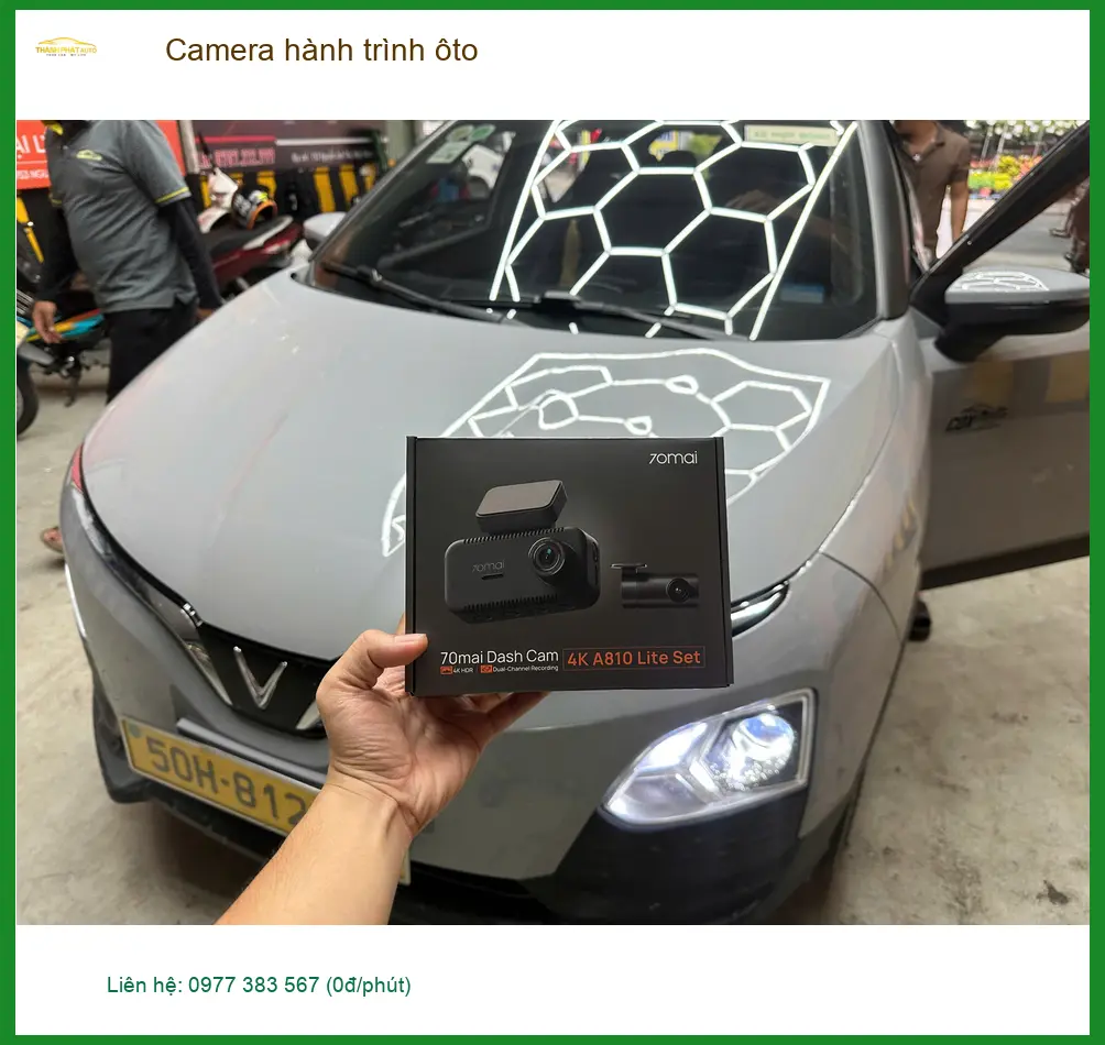 Anh Minh lắp camera hành trình ô tô Toyota Camry tại Quận 2 ảnh thực tế 3