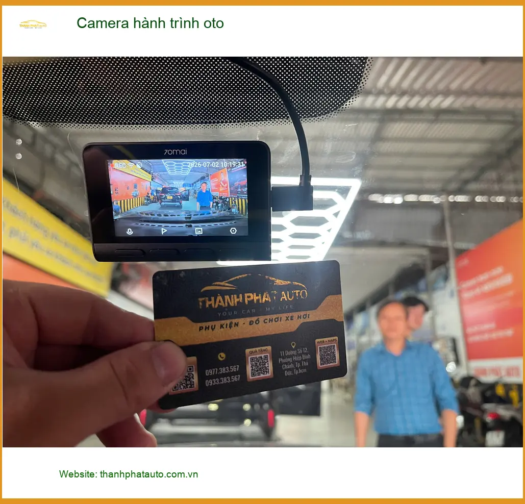 Chị Minh Thư lắp camera hành trình Hyundai Accent tại Hóc Môn để yên tâm khi di chuyển