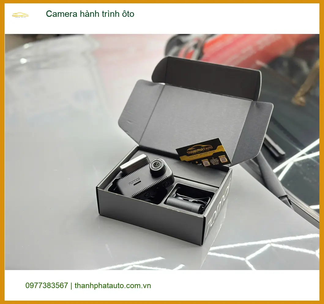 Anh Kiên lắp Camera hành trình Kia Carnival tại Quận 9 an tâm mọi chuyến đi