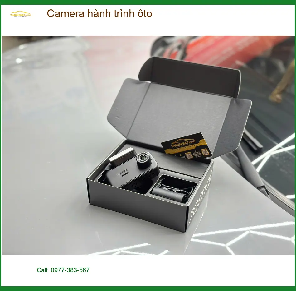 Anh Tùng lắp Camera hành trình ô tô Honda CRV tại Quận 11 để ghi lại lộ trình