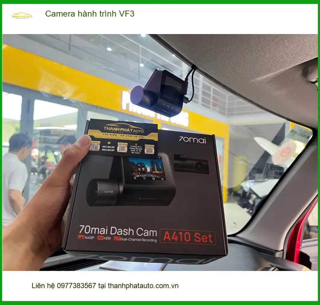 Chị An lắp camera hành trình VF3 tại Quận 9 để ghi lại hành trình an toàn