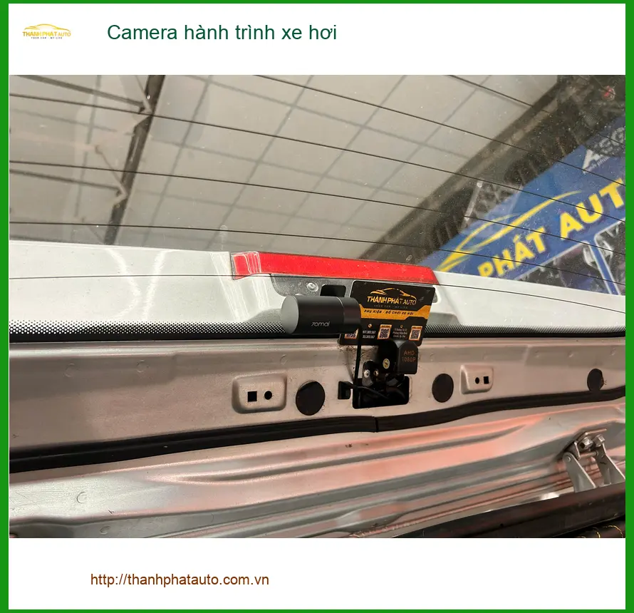 Anh Duy lắp camera hành trình VinFast Lux A tại Quận Tân Bình để an tâm hơn ảnh thực tế 4