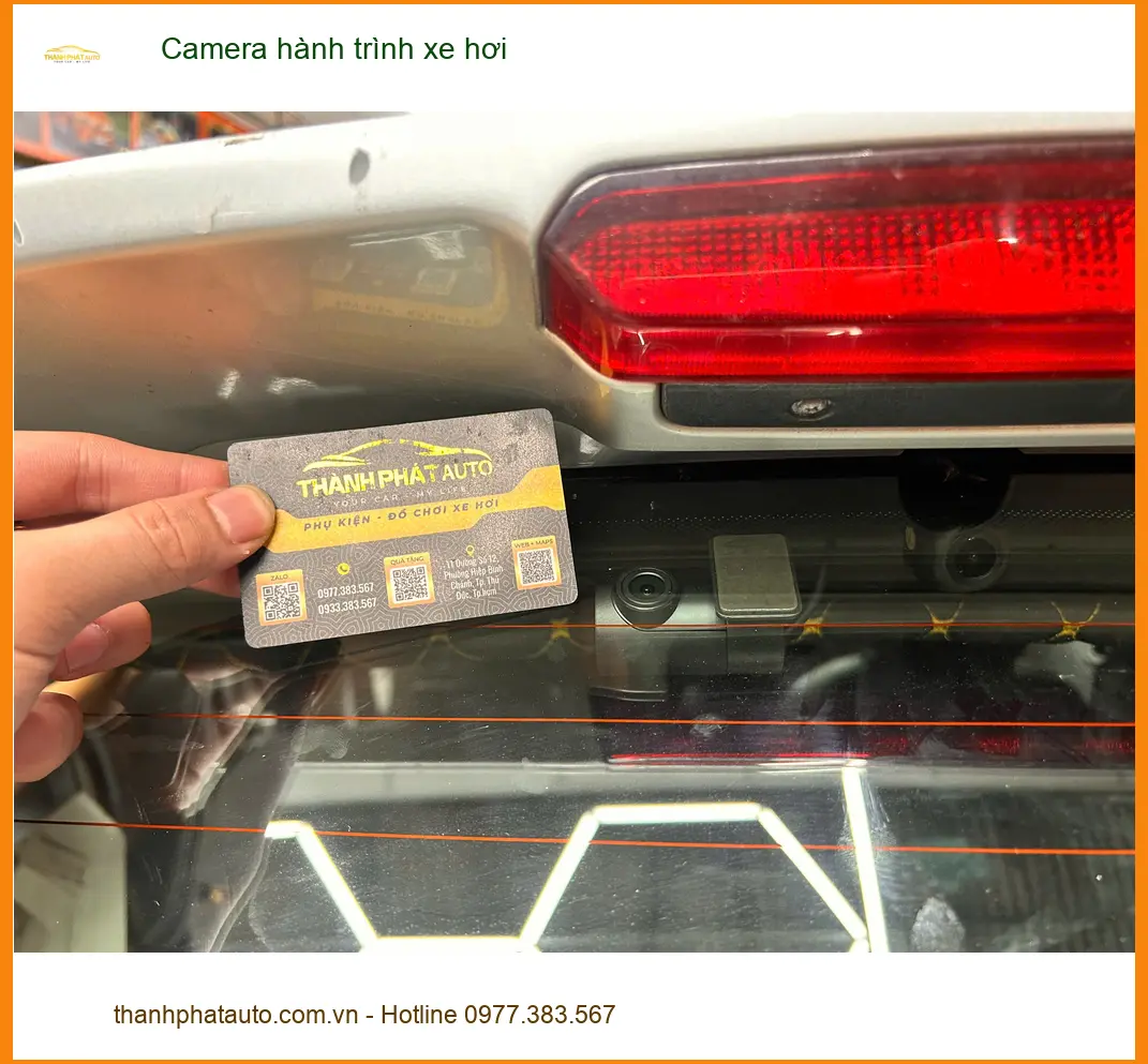Anh Minh Khôi lắp Camera hành trình cho Ford Ranger tại Thủ Đức