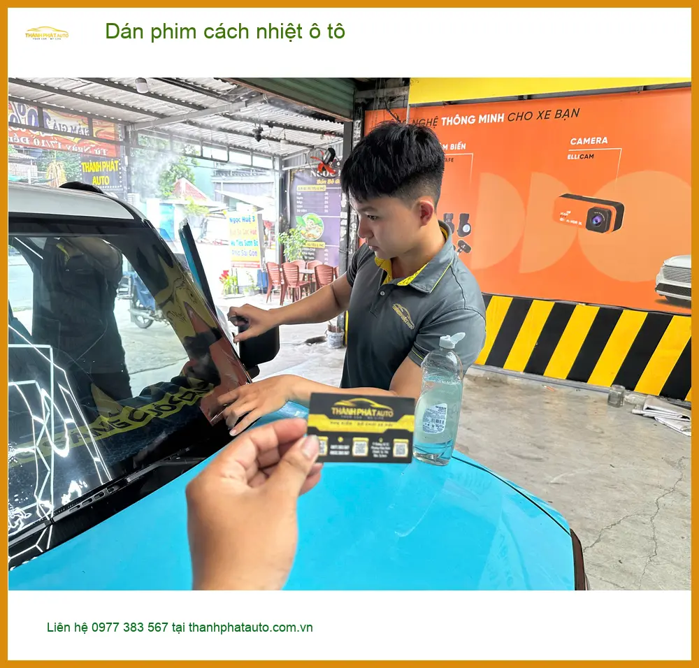 Anh Tuấn Kiệt dán phim cách nhiệt Hyundai SantaFe tại Quận 2 ảnh thực tế 3