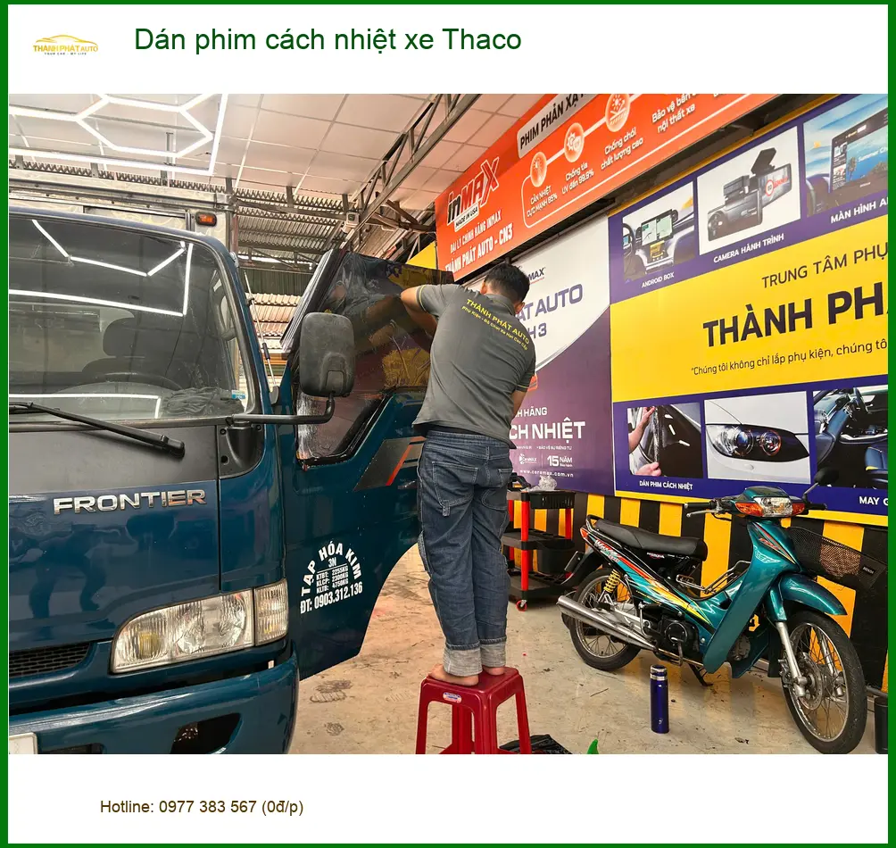 Anh Khang dán phim cách nhiệt xe Thaco Solati tại Quận 10 để chống nóng hiệu quả ảnh thực tế 2