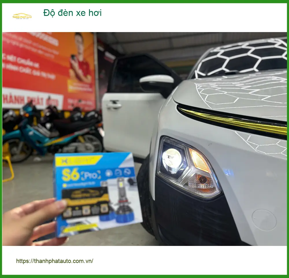 Anh Duy độ đèn xe hơi Honda CR-V tại Quận 2 vì đèn zin không đủ sáng khi trời mưa lớn ảnh thực tế 2