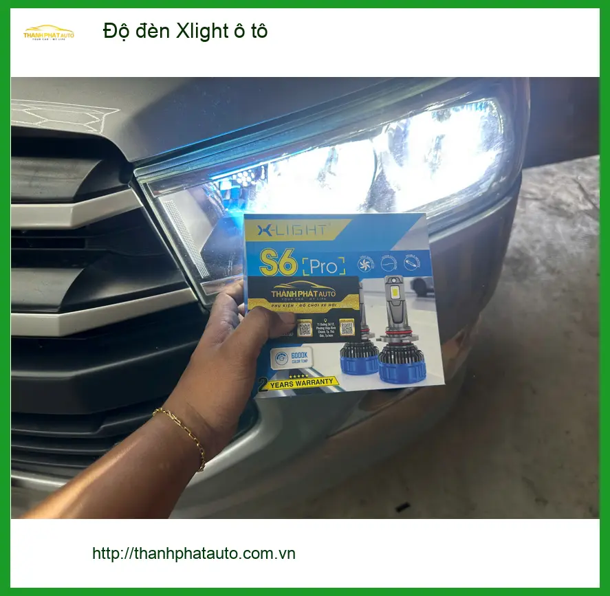 Anh Quang độ đèn Xlight ô tô cho Honda CR-V tại Quận 2 để cải thiện tầm nhìn ban đêm