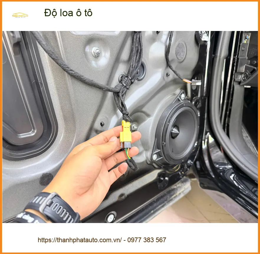 Anh Khang độ loa ô tô Hyundai Creta Quận 10 vì loa zin nghe nhạc không đã ảnh thực tế 3