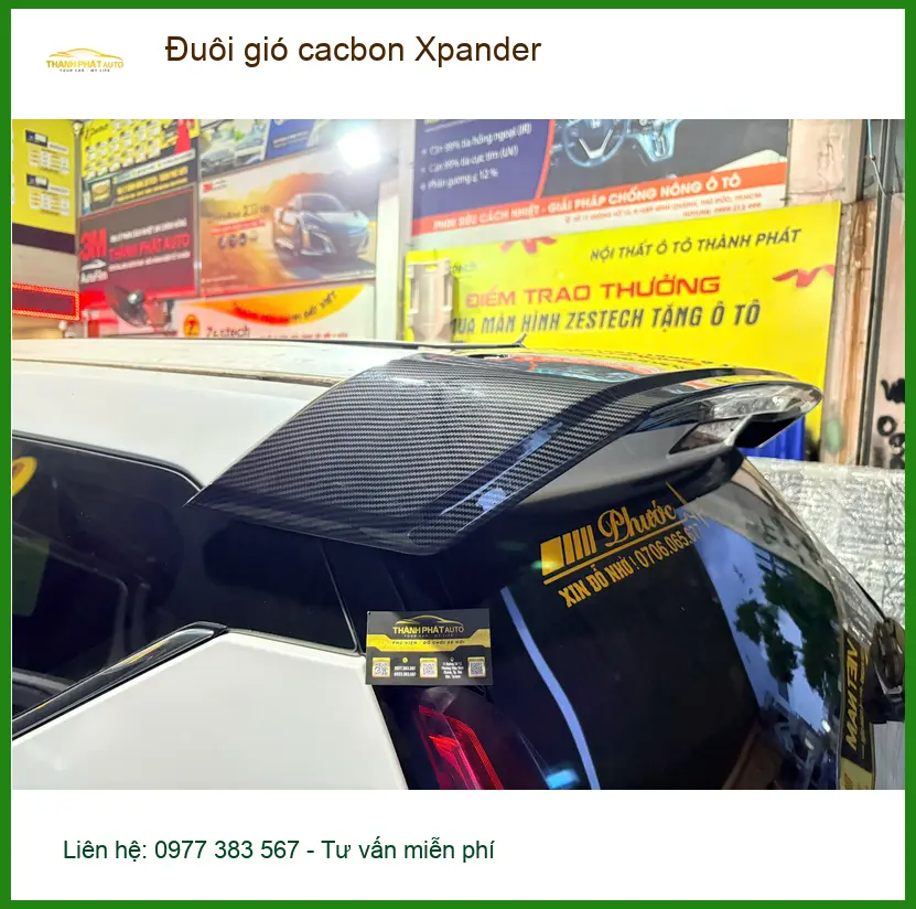 Anh Long độ đuôi gió cacbon cho Xpander tại Quận 2 tăng tính thể thao