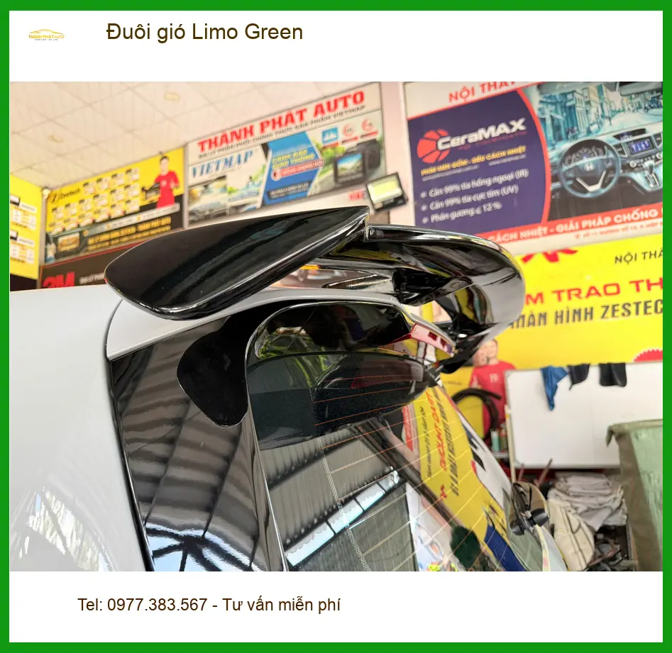 Anh Minh lắp Đuôi gió Limo Green cho Honda CRV tại Nhà Bè để xe trông thể thao hơn ảnh thực tế 3