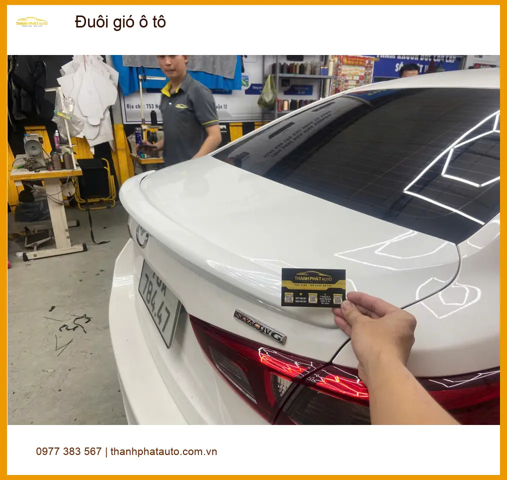 Anh Khang lắp đuôi gió ô tô cho Mazda CX-5 tại Quận Bình Thạnh để xe trông thể thao hơn ảnh thực tế 4