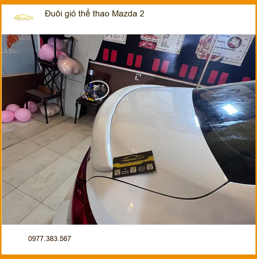 Anh Khang lắp đuôi gió thể thao Mazda 2 Quận 2 để tăng vẻ cá tính và mạnh mẽ ảnh thực tế 4