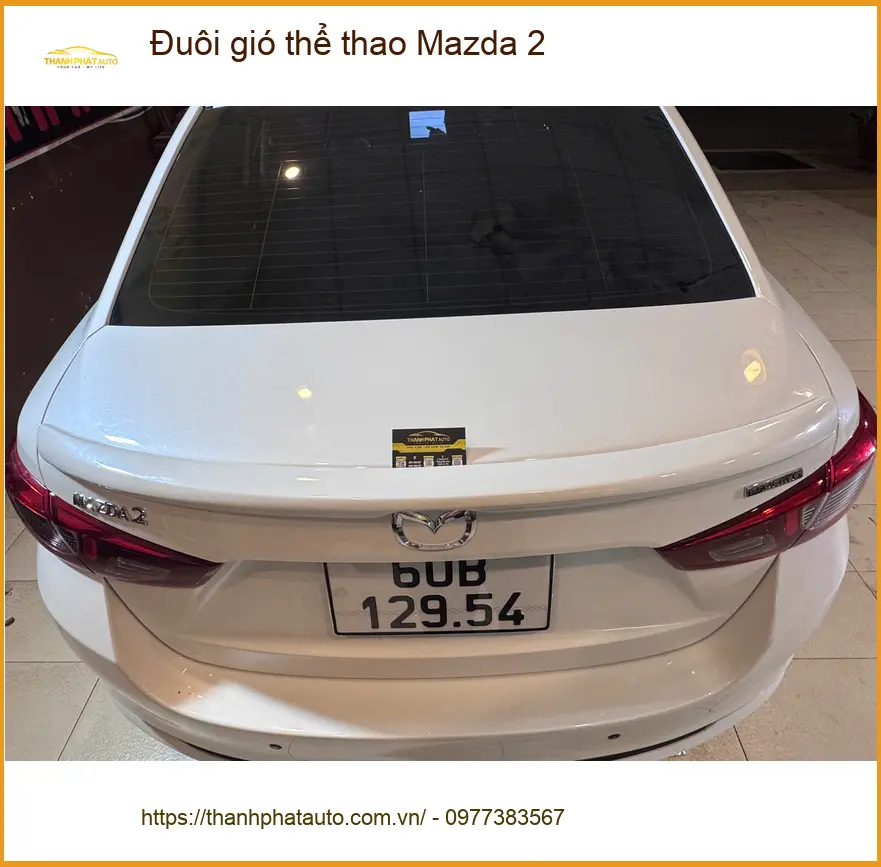 Anh Minh lắp đuôi gió thể thao Mazda 2 tại Quận Gò Vấp để tăng vẻ đẹp xe
