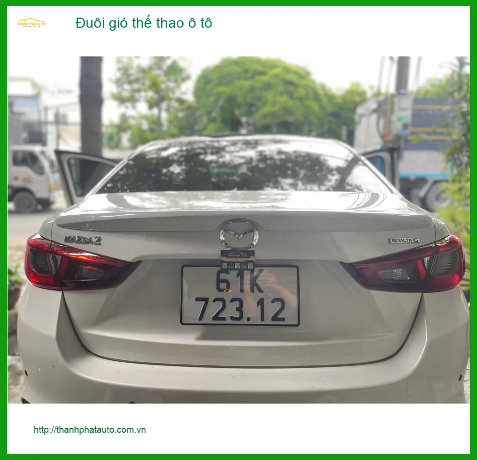 Anh Kiên lắp đuôi gió thể thao ô tô cho Mazda 3 tại Quận Bình Tân để xe thêm cá tính