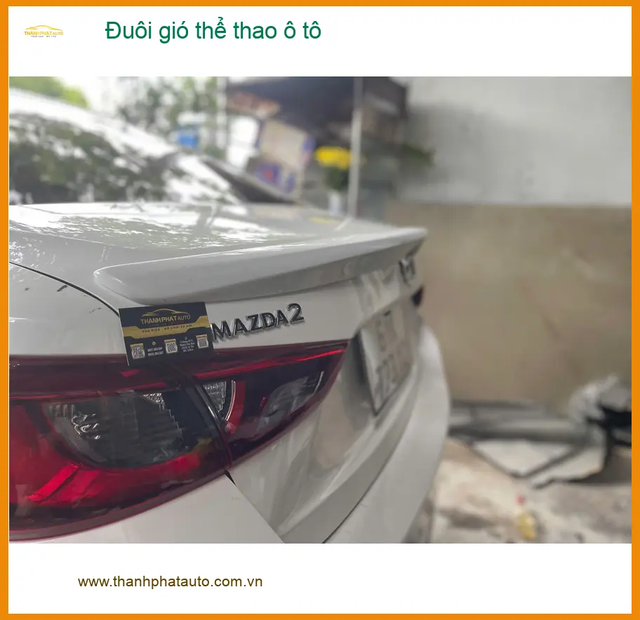 Anh Kiên lắp đuôi gió thể thao ô tô cho Mazda 3 tại Quận Bình Tân để xe thêm cá tính ảnh thực tế 2