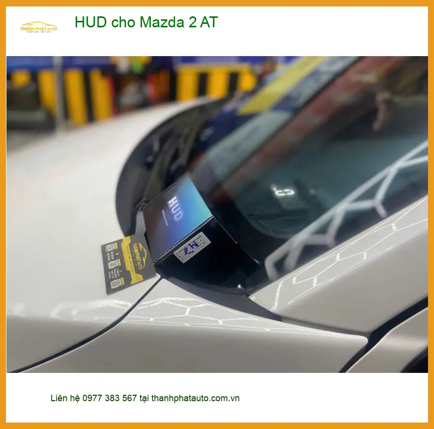 Chị Thu lắp HUD cho Mazda 2 AT để theo dõi thông tin lái tiện lợi hơn tại Quận 7 ảnh thực tế 2