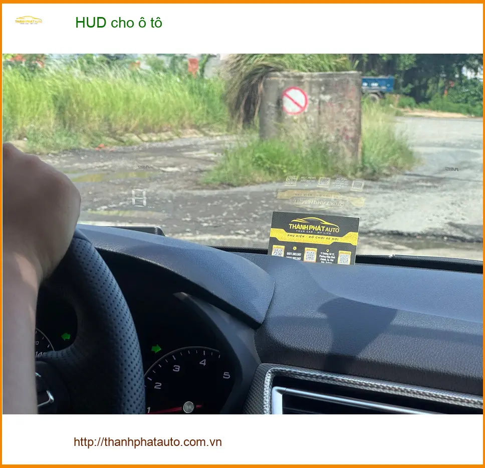 Chú Minh lắp HUD cho ô tô Hyundai Elantra tại Quận 2 uy tín, lái xe an toàn ảnh thực tế 4