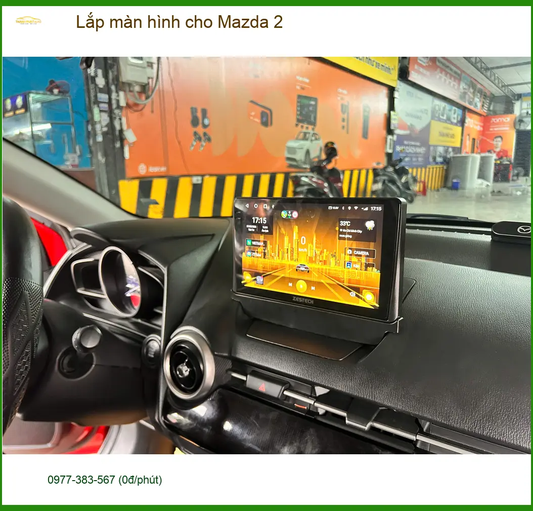 Chị Minh lắp màn hình Android cho Mazda 2 tại Quận 2 để tiện đường đi làm