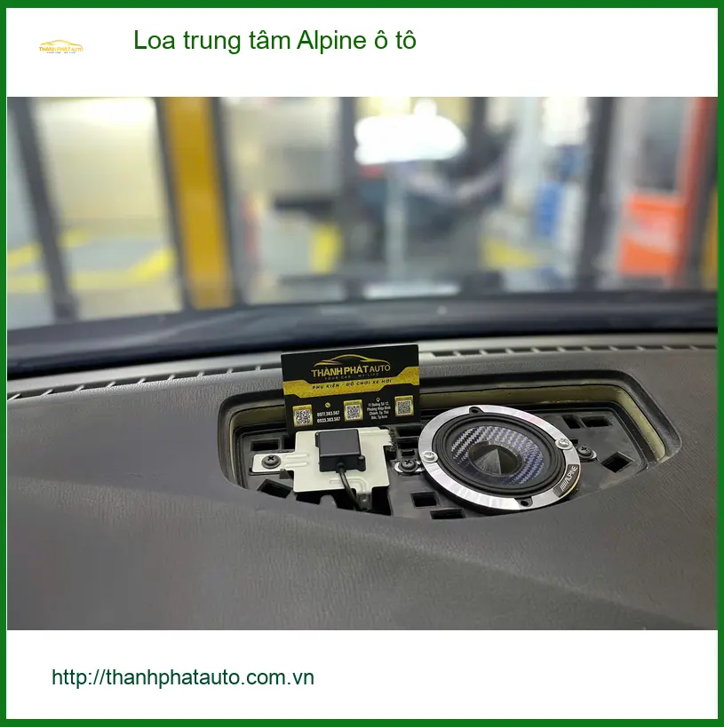 Anh Đức Thịnh lắp loa trung tâm Alpine ô tô Hyundai Santa Fe tại Quận 1 ảnh thực tế 2