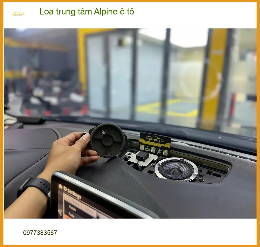Anh Đức Thịnh lắp loa trung tâm Alpine ô tô Hyundai Santa Fe tại Quận 1 ảnh thực tế 3