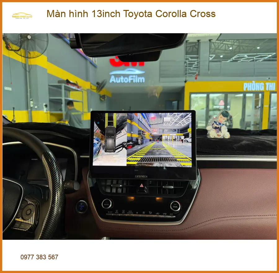 Anh Minh nâng cấp màn hình 13inch Toyota Corolla Cross tại Quận 1 để giải trí tốt hơn