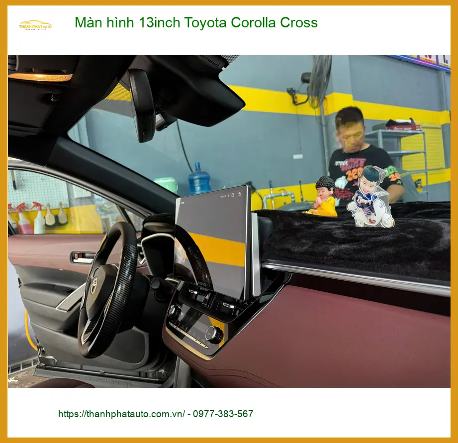 Anh Minh nâng cấp màn hình 13inch Toyota Corolla Cross tại Quận 1 để giải trí tốt hơn ảnh thực tế 2