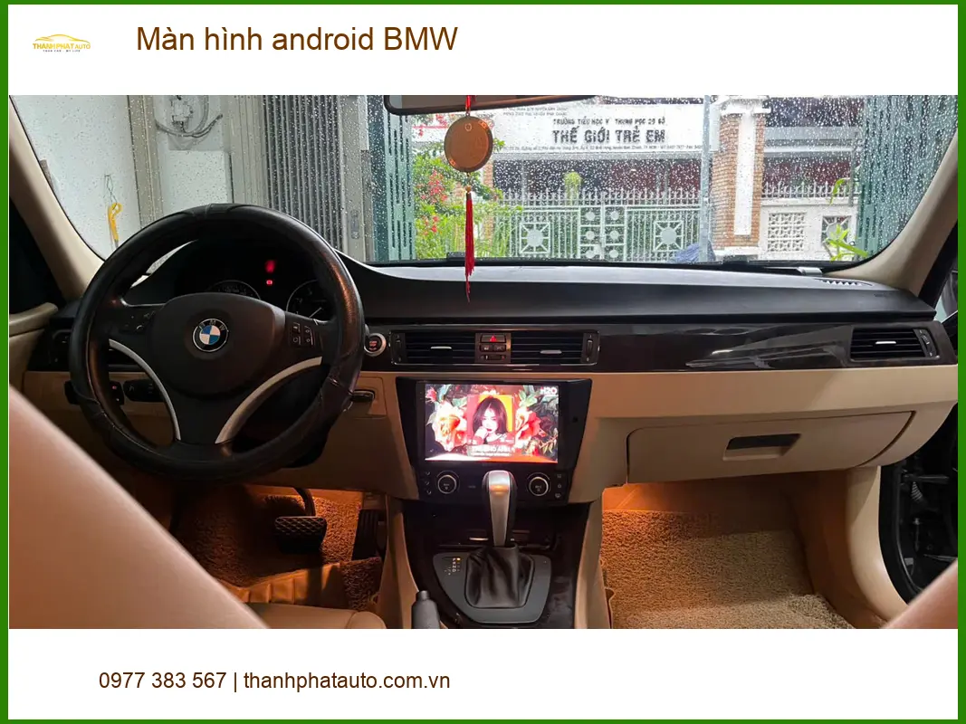 Chị Thảo lắp màn hình Android BMW X5 tại Quận 2 để tiện dẫn đường và giải trí trên xe