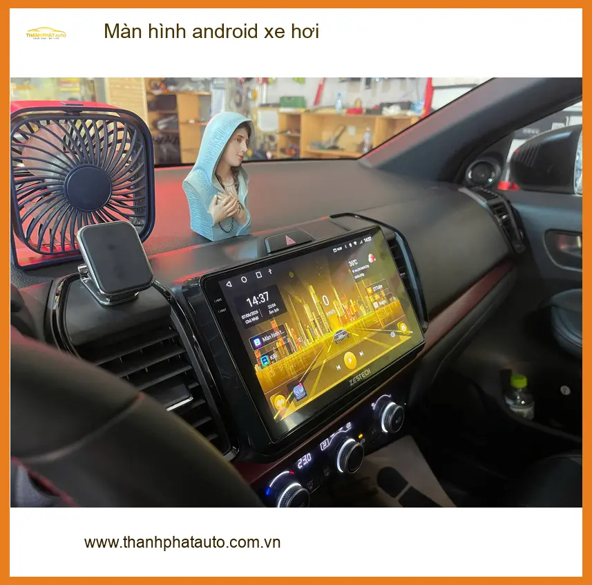 Anh Phát lắp màn hình Android xe CR-V tại Quận 3 do màn zin thiếu tính năng ảnh thực tế 4