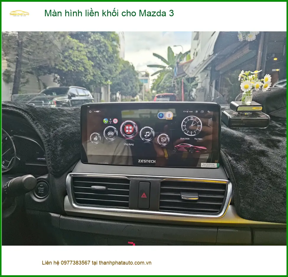 Chị Thảo nâng cấp màn hình liền khối cho Mazda 3 tại Quận 12 vì màn zin đã cũ ảnh thực tế 3