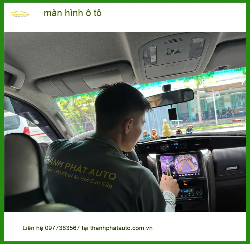 Anh Khải lắp màn hình ô tô tại Hóc Môn cho Honda Civic vì màn hình cũ hư ảnh thực tế 2