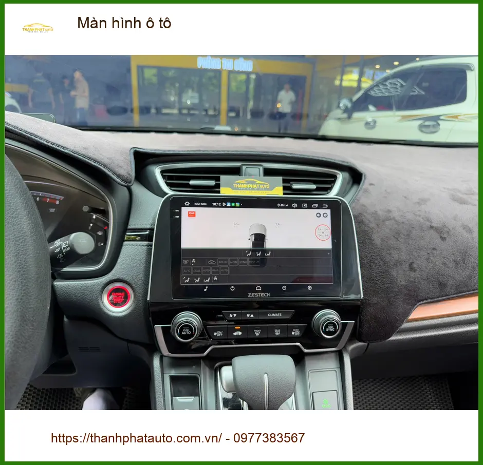 Anh Minh Triết lắp màn hình ô tô Hyundai Santa Fe tại Nhà Bè tiện công việc
