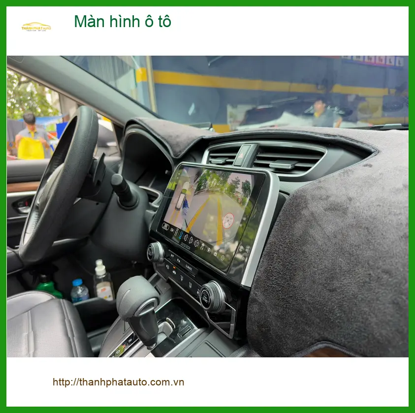 Anh Minh Triết lắp màn hình ô tô Hyundai Santa Fe tại Nhà Bè tiện công việc ảnh thực tế 2