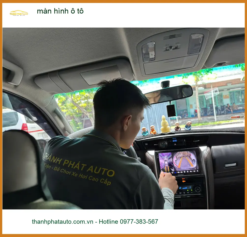 Chị Thảo lắp màn hình ô tô cho Hyundai Accent tại Quận 7 để giải trí tiện lợi hơn ảnh thực tế 3