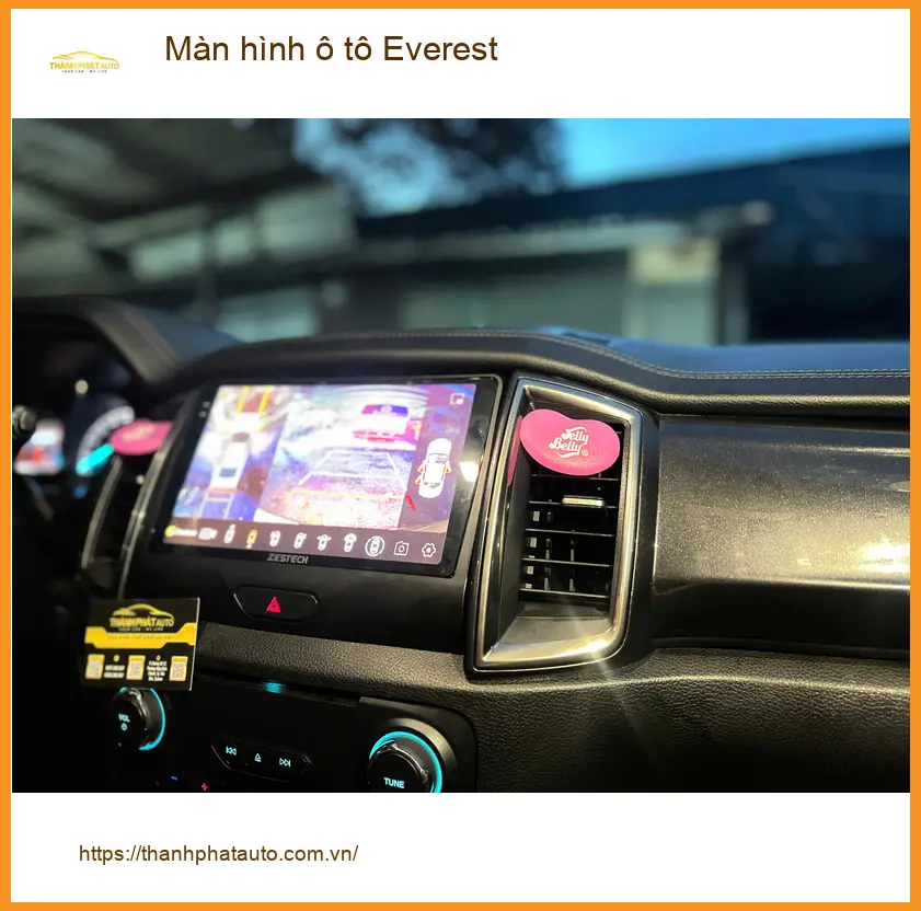 Chị Thảo lắp màn hình ô tô Everest tại Quận Bình Thạnh để trải nghiệm giải trí tốt hơn ảnh thực tế 3