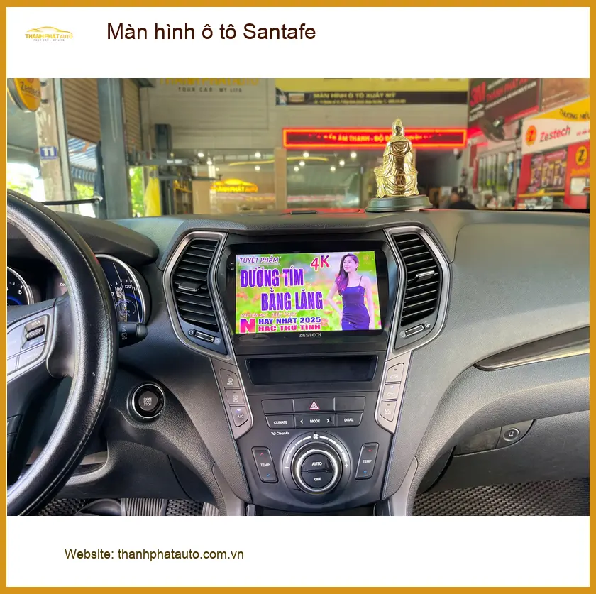 Anh Minh lắp màn hình ô tô Santafe tại Quận 9 để tiện giải trí trên xe ảnh thực tế 2