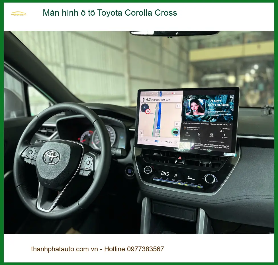 Chú Minh lắp màn hình ô tô Toyota Corolla Cross tại Quận Tân Bình uy tín