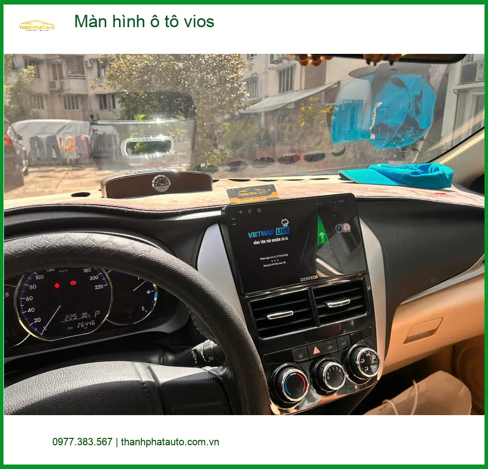 Chị Lan Anh lắp màn hình ô tô Toyota Vios tại Quận 2 vì màn hình zin đã lỗi thời ảnh thực tế 2