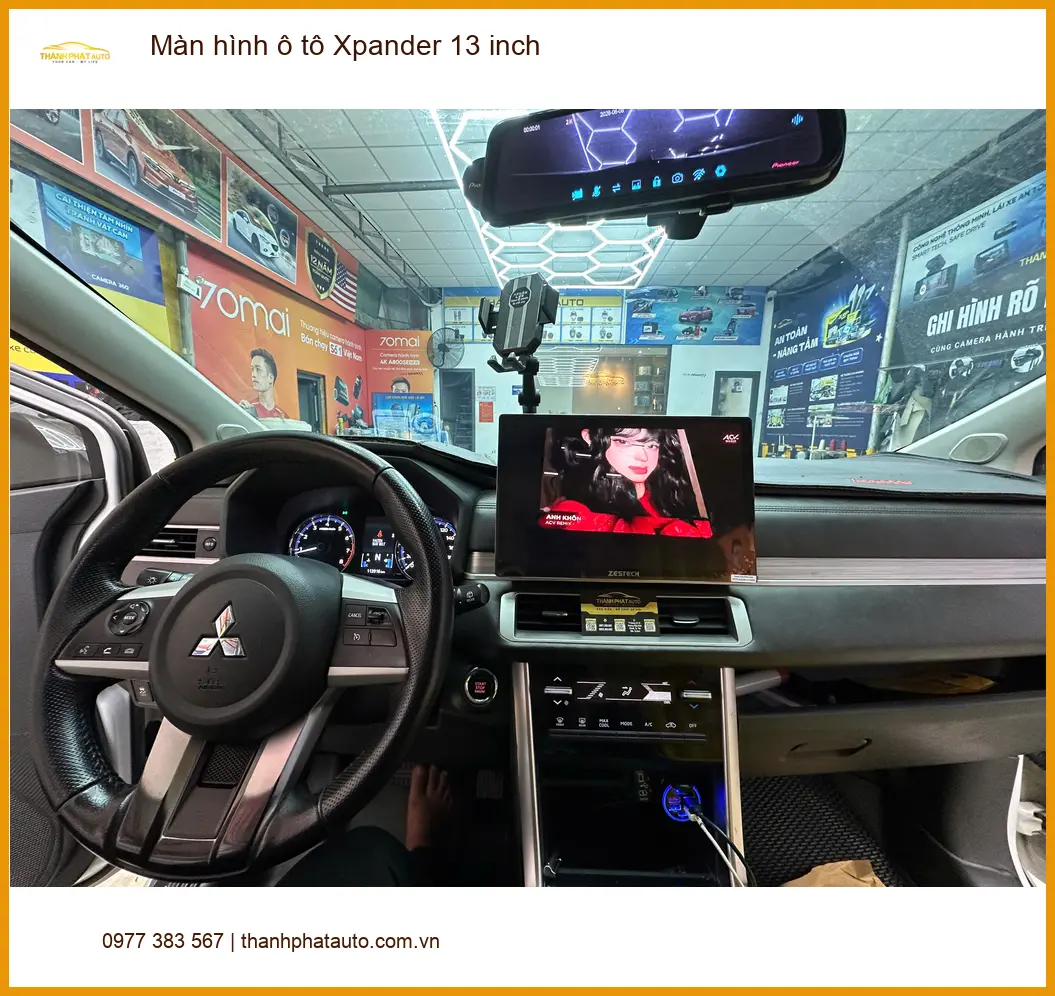 Anh Duy nâng cấp màn hình ô tô 13 inch Xpander uy tín tại Quận 7 ảnh thực tế 5