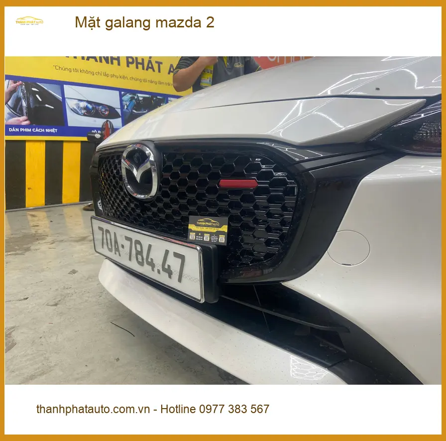 Anh Hưng lắp mặt galang Mazda 2 tại Quận 12 để làm mới diện mạo xe ảnh thực tế 4