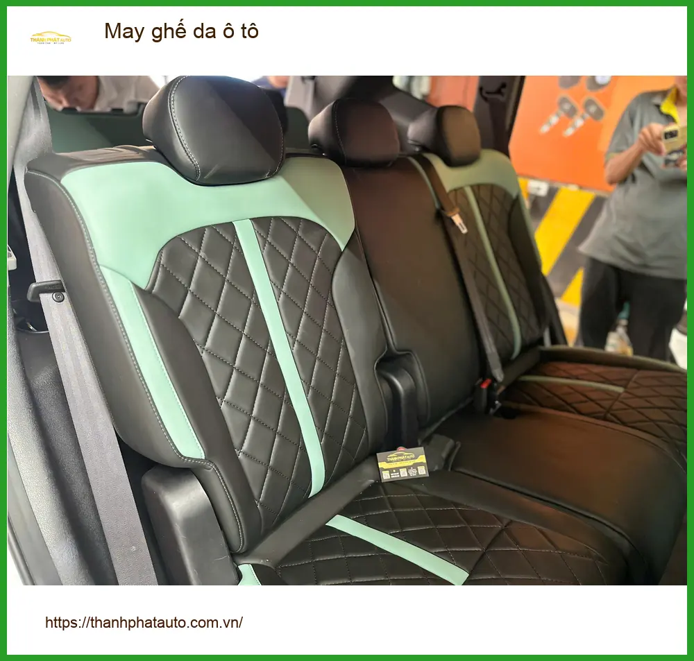 Anh Quang may ghế da ô tô Toyota Vios tại Quận 5 để xe luôn như mới ảnh thực tế 3