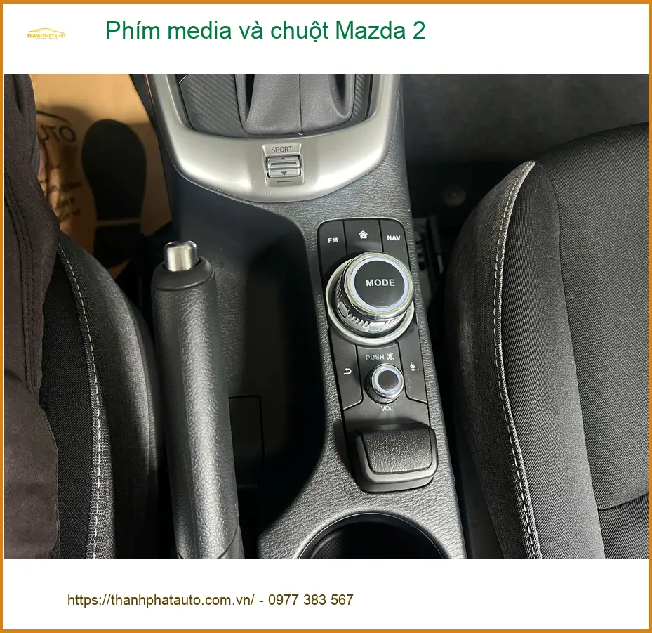 Anh Dũng lắp phím media và chuột Mazda 2 tại Hóc Môn để thao tác giải trí tiện lợi hơn ảnh thực tế 4