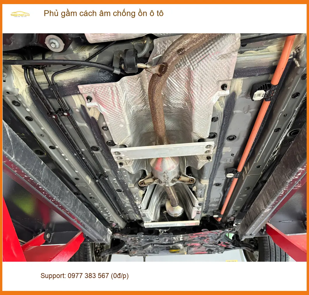 Chị Phượng phủ gầm cách âm chống ồn Hyundai Accent tại Cần Giờ để giảm ồn xe ảnh thực tế 2