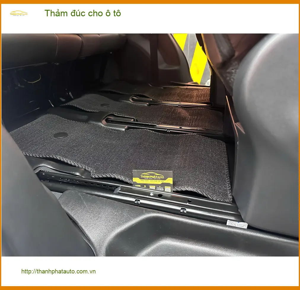 Chị Thảo Nguyên lắp Thảm đúc ô tô Hyundai Creta tại Quận 12 ảnh thực tế 2