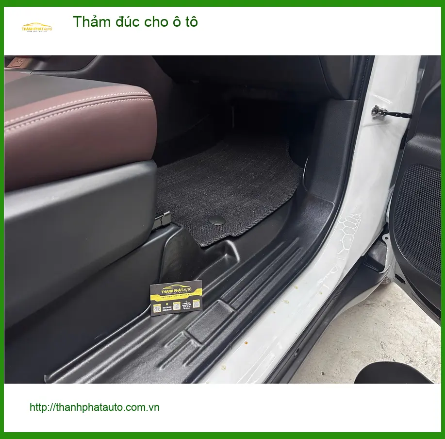 Anh Khôi lắp thảm đúc cao cấp cho Hyundai Accent tại Quận Bình Thạnh ảnh thực tế 2