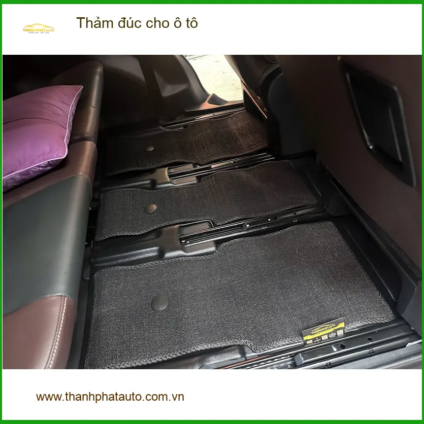 Anh Khôi lắp thảm đúc cao cấp cho Hyundai Accent tại Quận Bình Thạnh ảnh thực tế 4