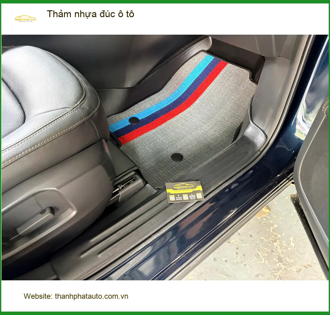 Cô Thu tìm mua thảm nhựa đúc ô tô cho Hyundai Elantra tại Quận 2 ảnh thực tế 2
