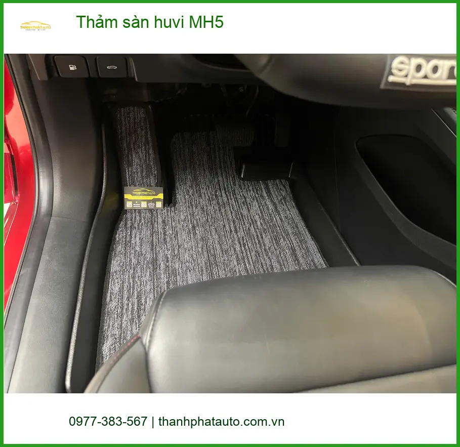 Anh Quốc Anh lắp thảm sàn Huvi MH5 cho Hyundai Santa Fe tại Quận Thủ Đức, muốn nâng cấp nội thất ảnh thực tế 5